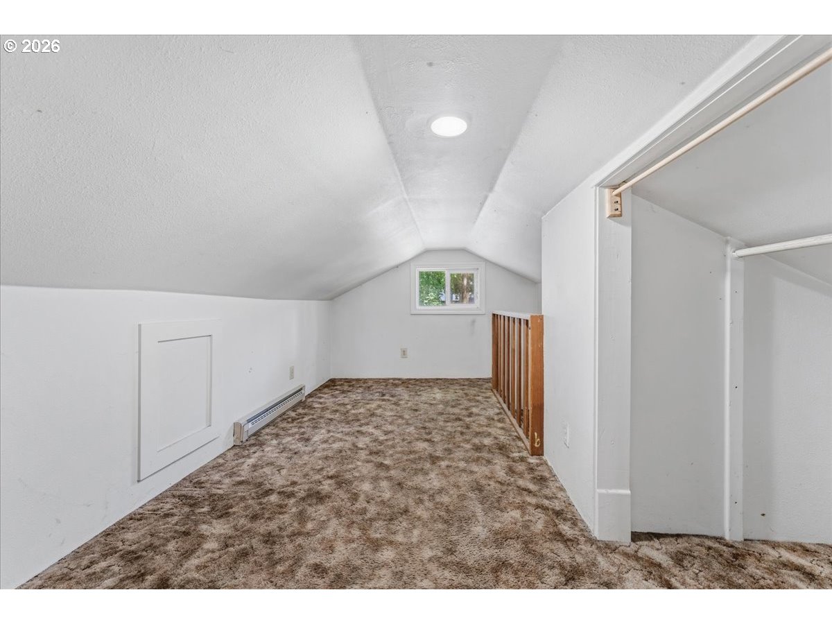 13209 Northeast San Rafael Street Portland, OR 97230 - Photo 23 of 35