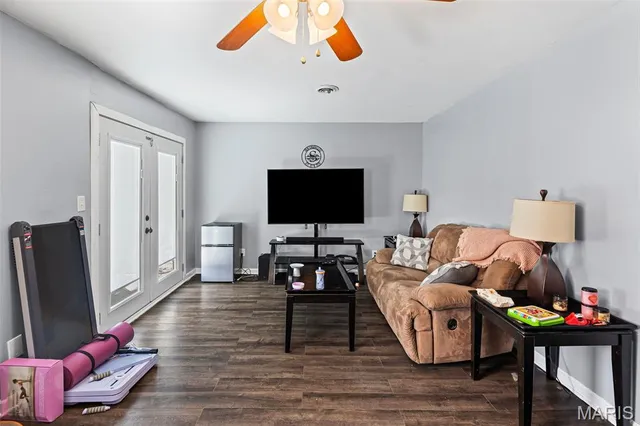 $209,900 | 318 East Phillips Street, Mascoutah, IL 62258