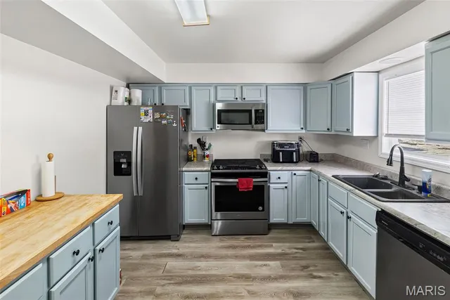 $209,900 | 318 East Phillips Street, Mascoutah, IL 62258