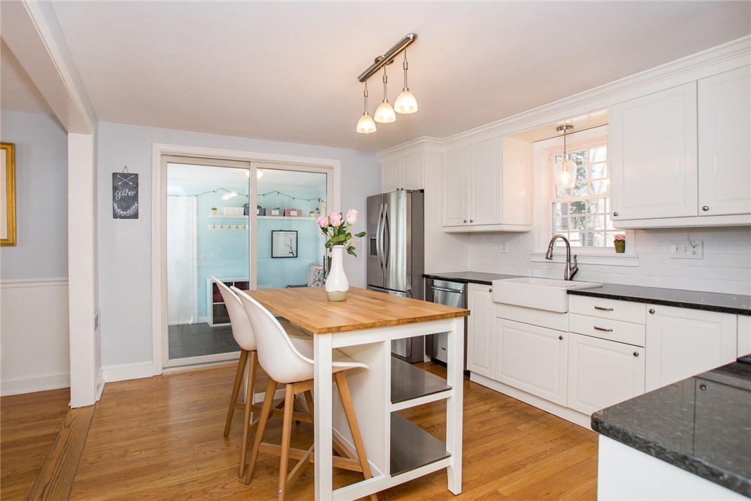 53 Lamson Road Barrington, RI 02806 - Photo 8 of 37 Gallery Image 8
