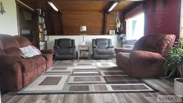 $495,000 | 15 Skinner Lane, Salmon, ID 83467