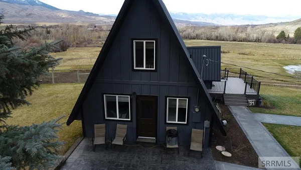 $495,000 | 15 Skinner Lane, Salmon, ID 83467