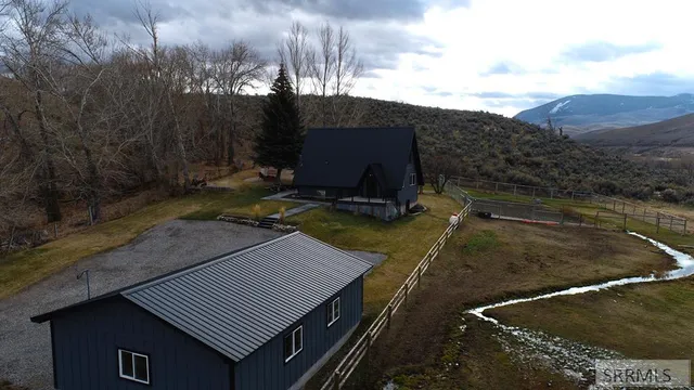 $495,000 | 15 Skinner Lane, Salmon, ID 83467