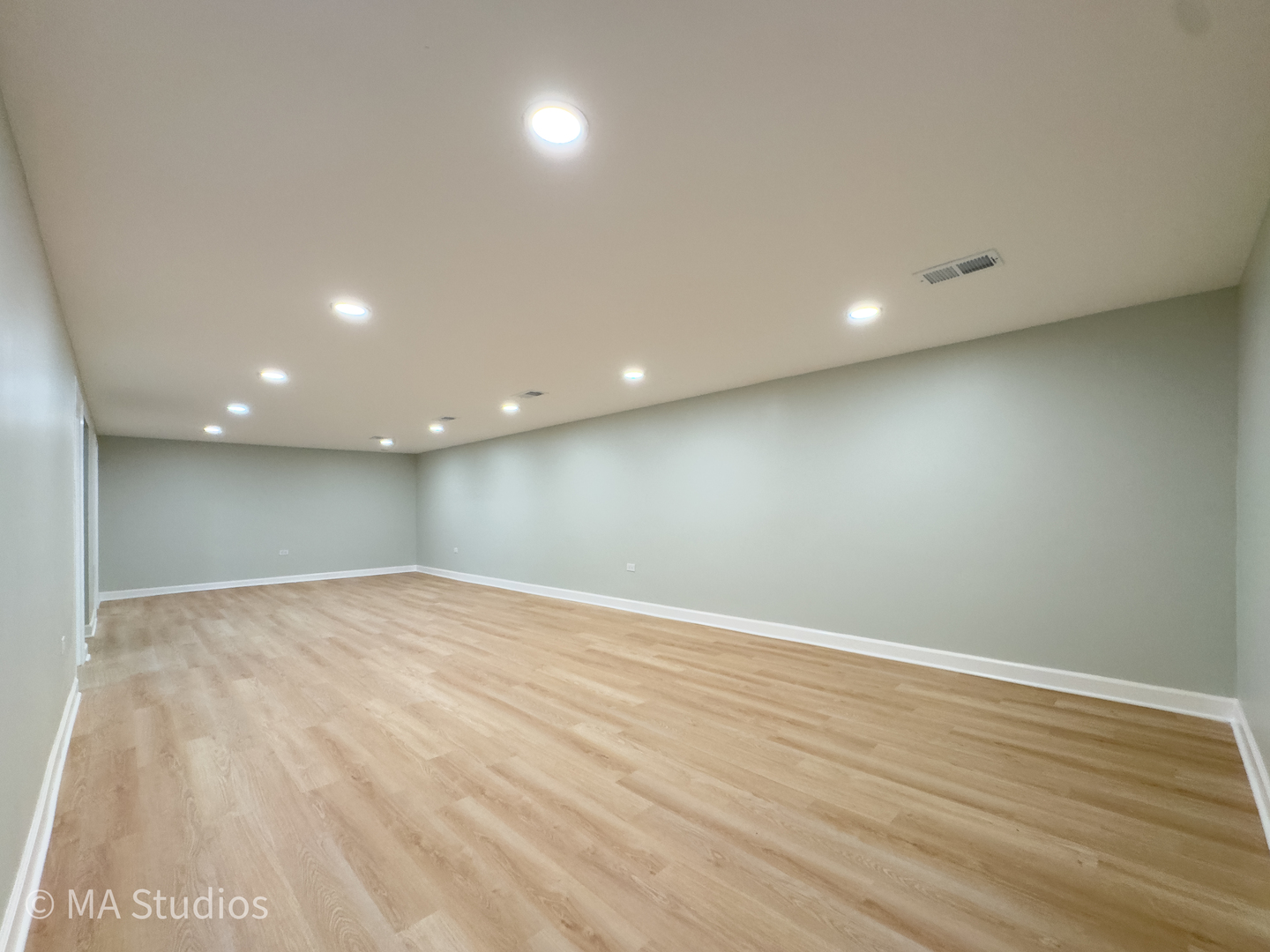 4256 Golf Road Skokie, IL 60076 - Photo 34 of 60 Gallery Image 34