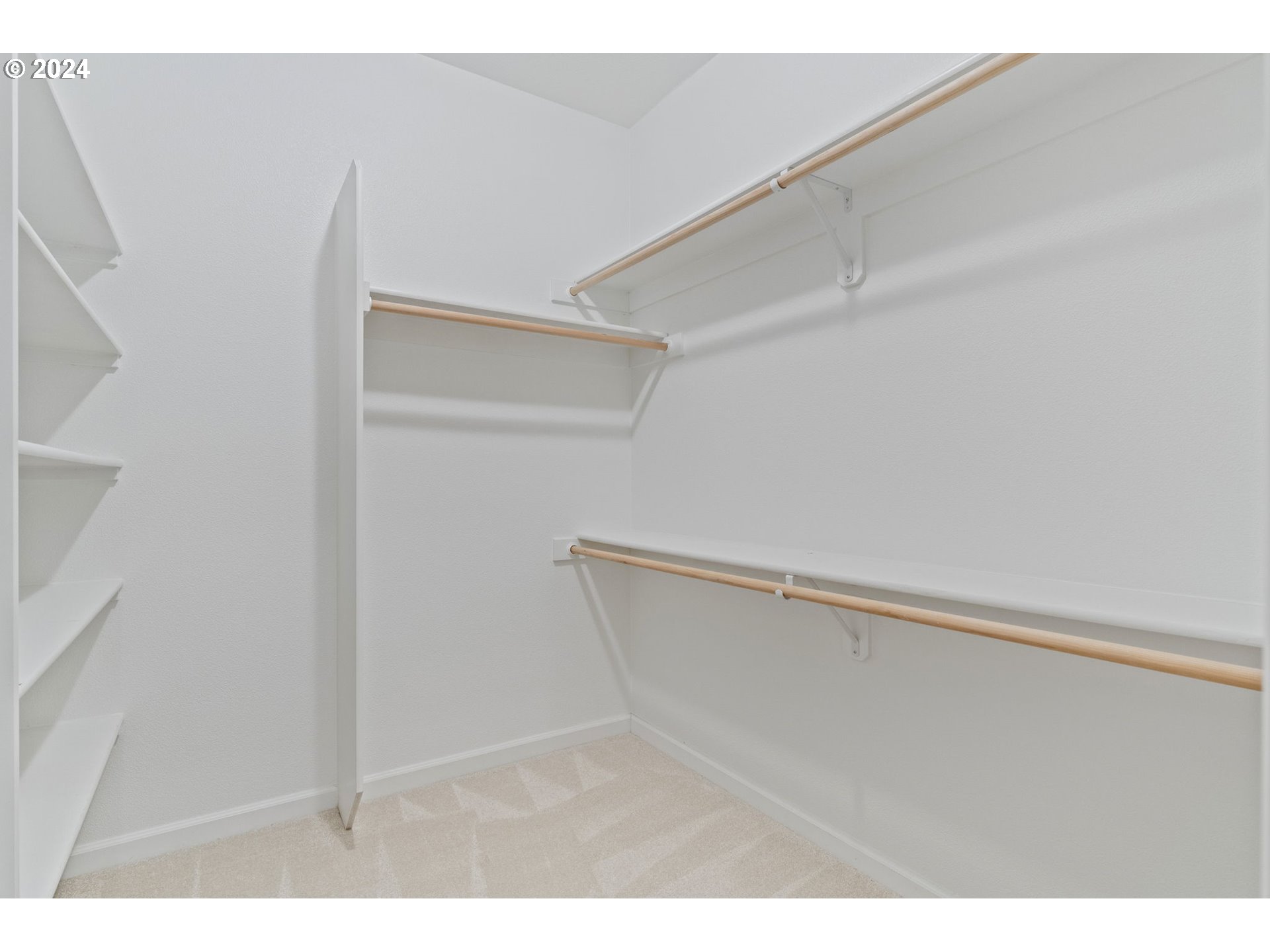 2250 Crestview Drive West Linn, OR 97068 - Photo 35 of 48 a view of an empty room