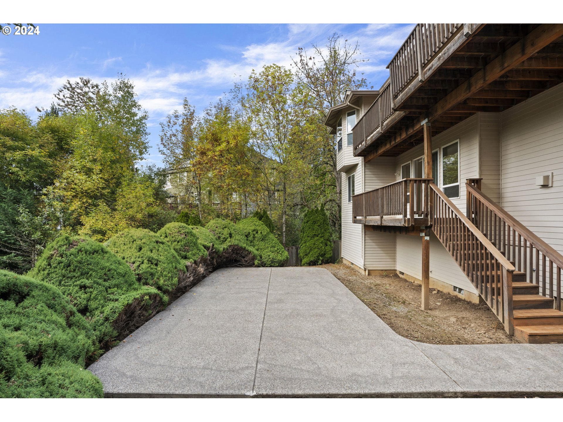 2250 Crestview Drive West Linn, OR 97068 - Photo 39 of 48 a view of outdoor space and yard
