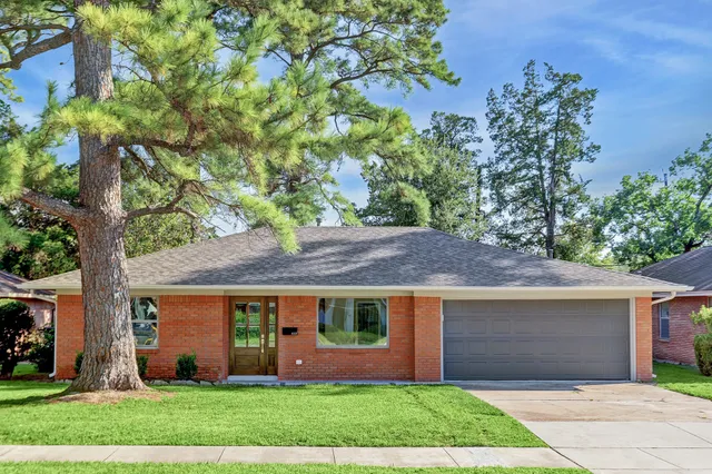 $3,500 | 8331 Waterbury Drive, Houston, TX 77055