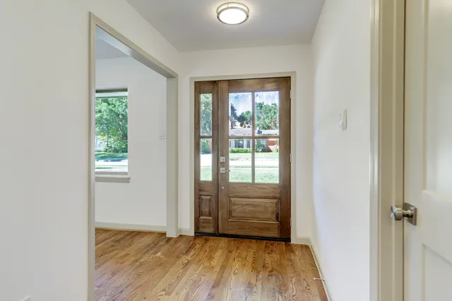 $3,500 | 8331 Waterbury Drive, Houston, TX 77055