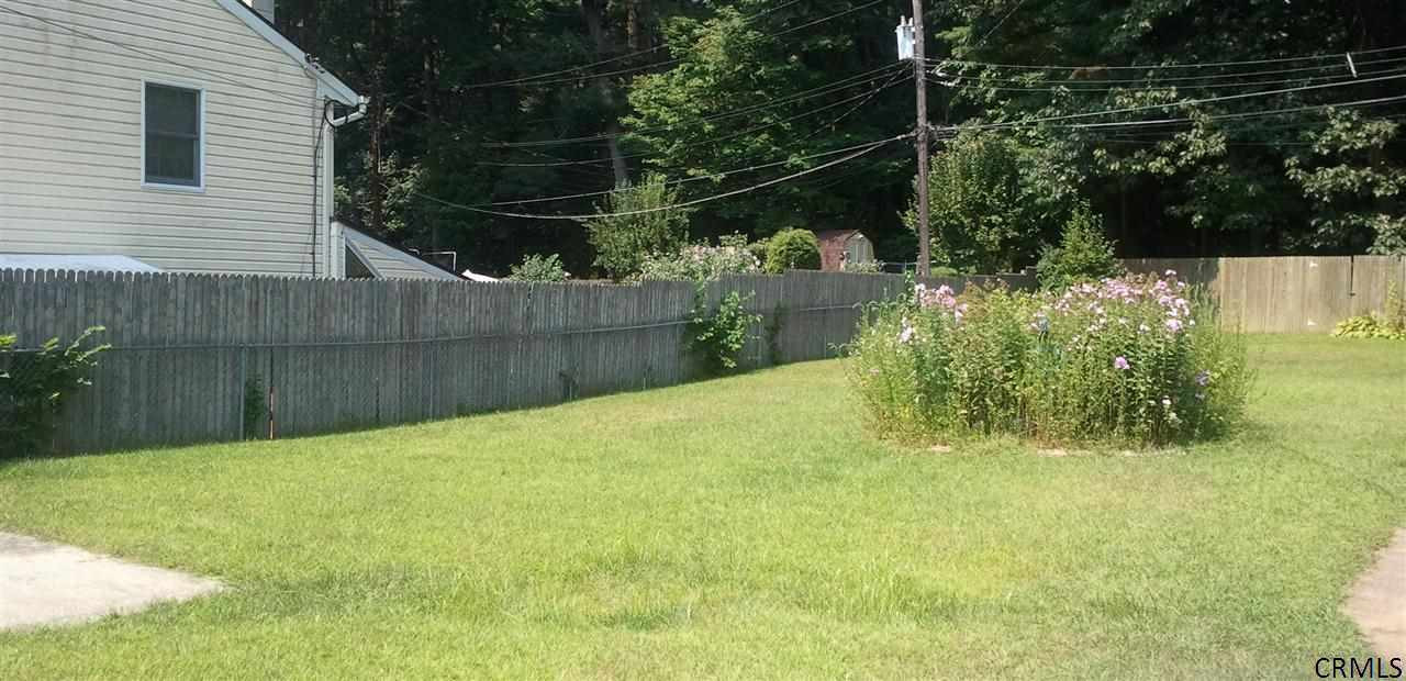 15 Fletcher Road Guilderland, NY 12203 - Photo 5 of 17 Photo 5