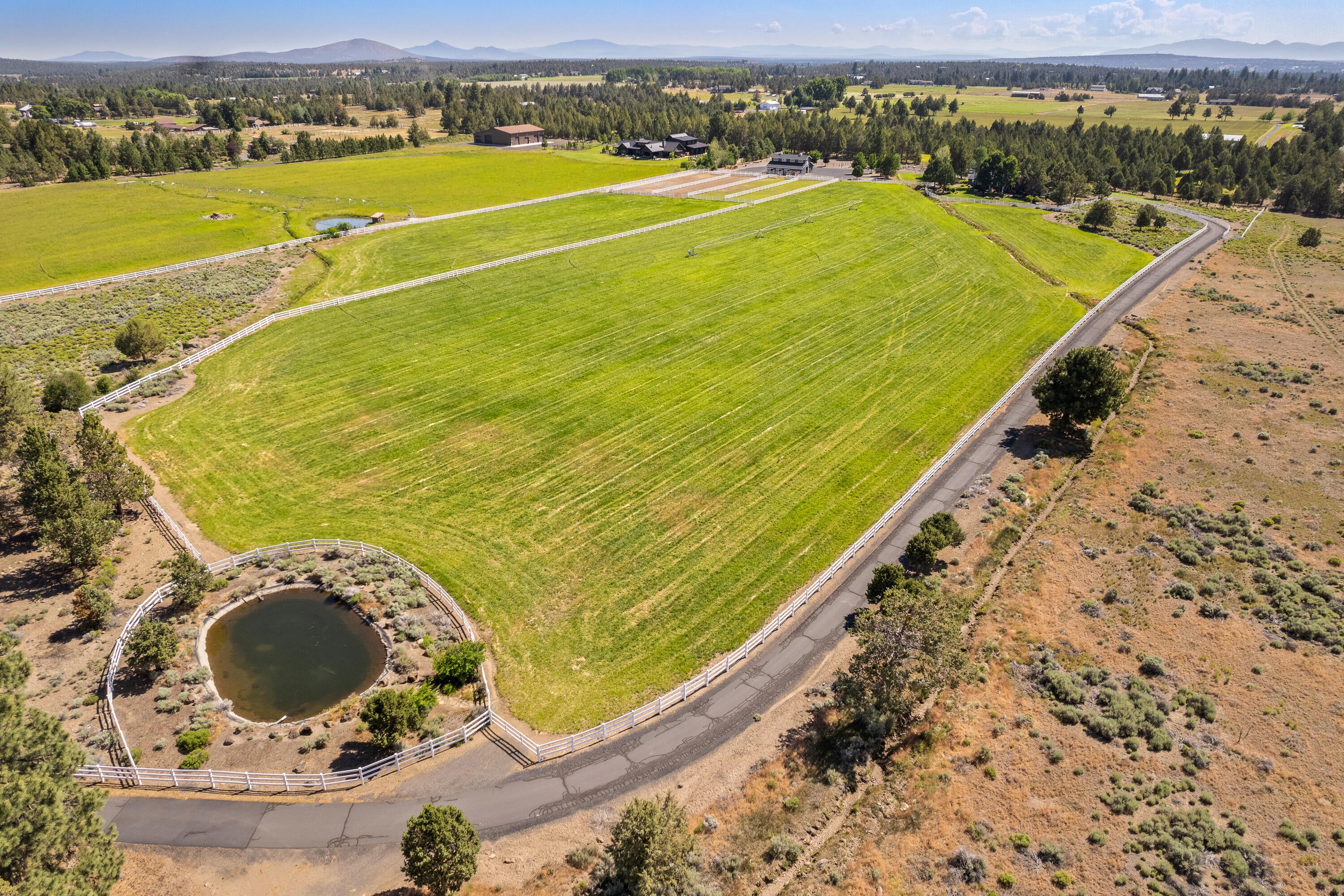 18611 Couch Market Road Bend, OR 97703 - Photo 53 of 55 53