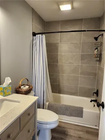 $249,000 | 230 South Linn Valley Drive, Linn Valley, KS 66040