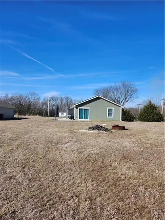 $249,000 | 230 South Linn Valley Drive, Linn Valley, KS 66040