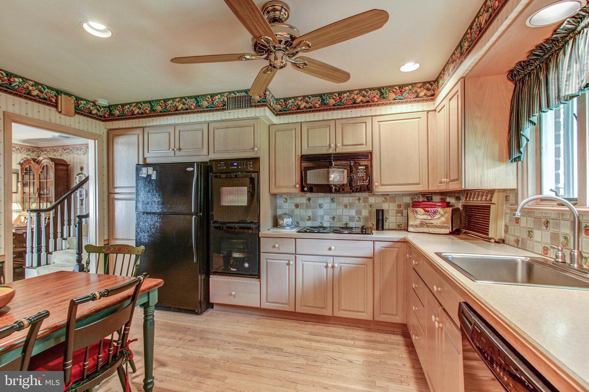 1844 Bertram Road Huntingdon Valley, PA 19006 - Photo 11 of 35