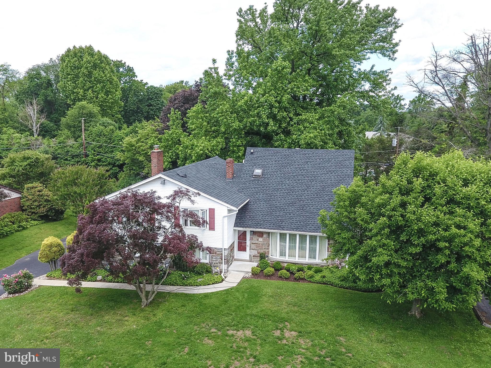 1844 Bertram Road Huntingdon Valley, PA 19006 - Photo 3 of 35