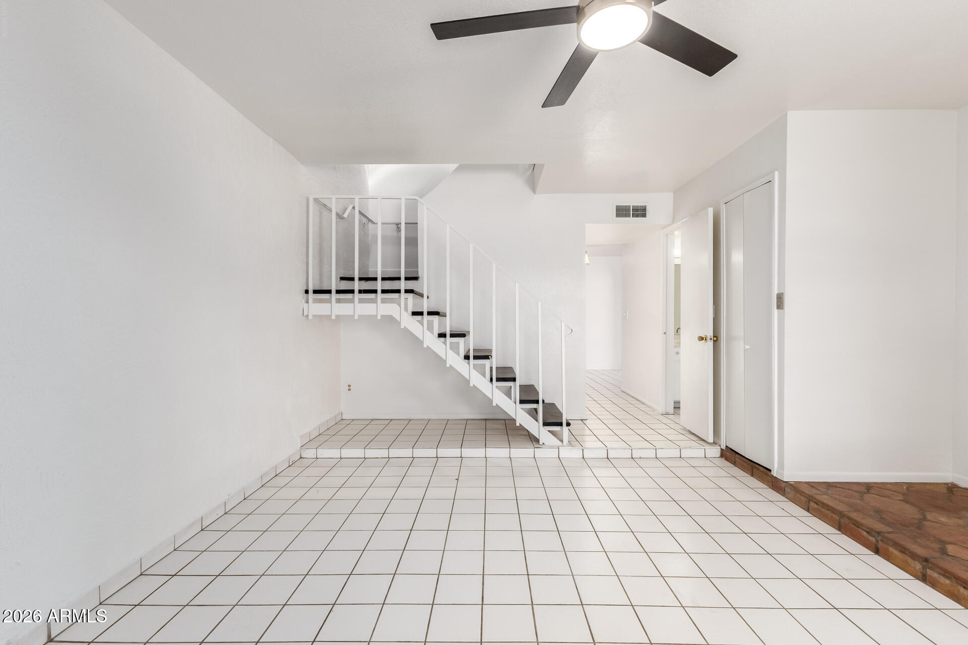 6348 North 7th Avenue, Unit 1 Phoenix, AZ 85013 - Photo 9 of 36 a view of an entryway