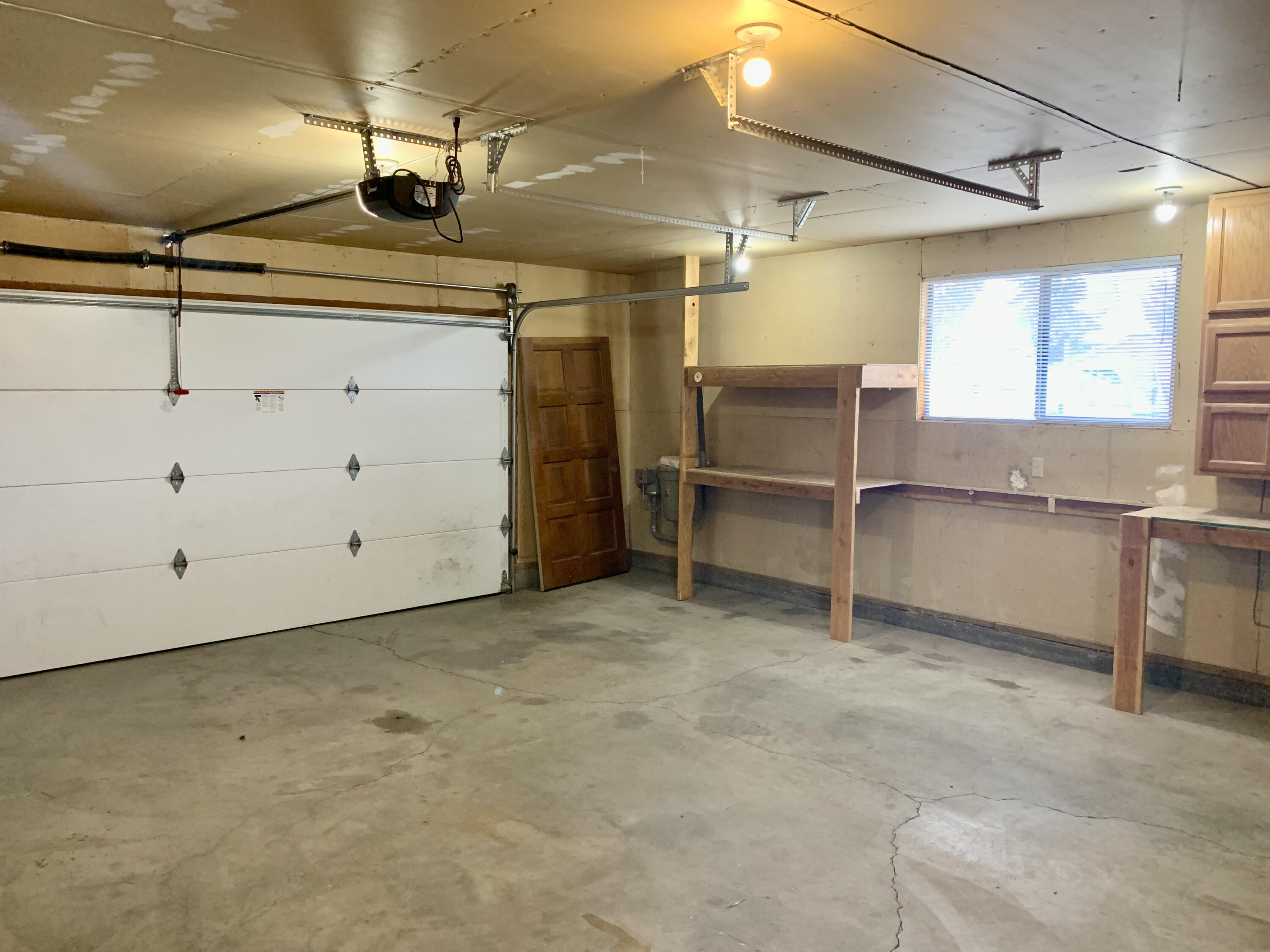 21662 Old Red Road Bend, OR 97702 - Photo 27 of 49 Oversized Garage