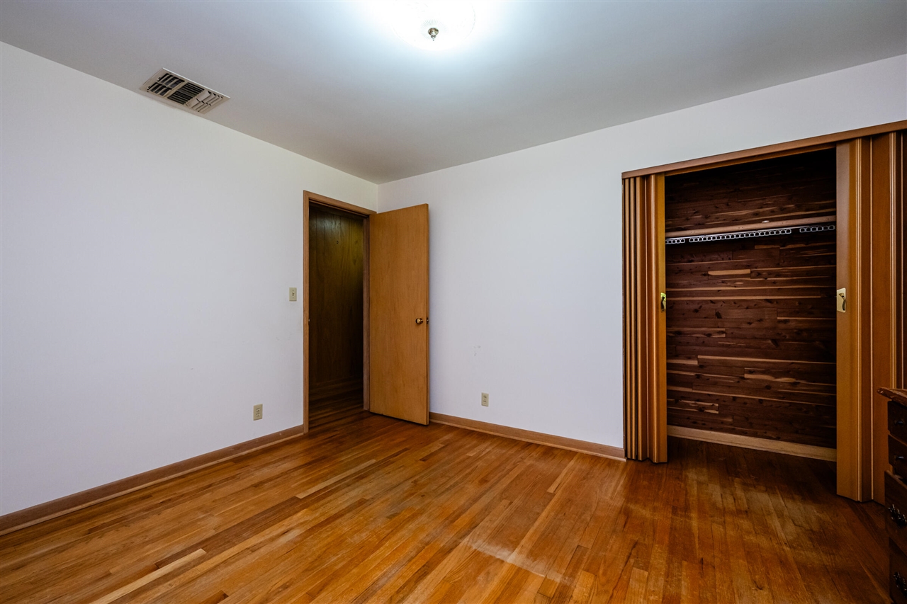 1595 Alex Path Stevensville, MI 49127 - Photo 32 of 38
