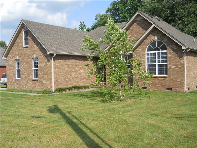 238 Hunt Creek Road Manchester, TN 37355 - Photo 1 of 19 Beautiful brick home in the River Chase subdivision.