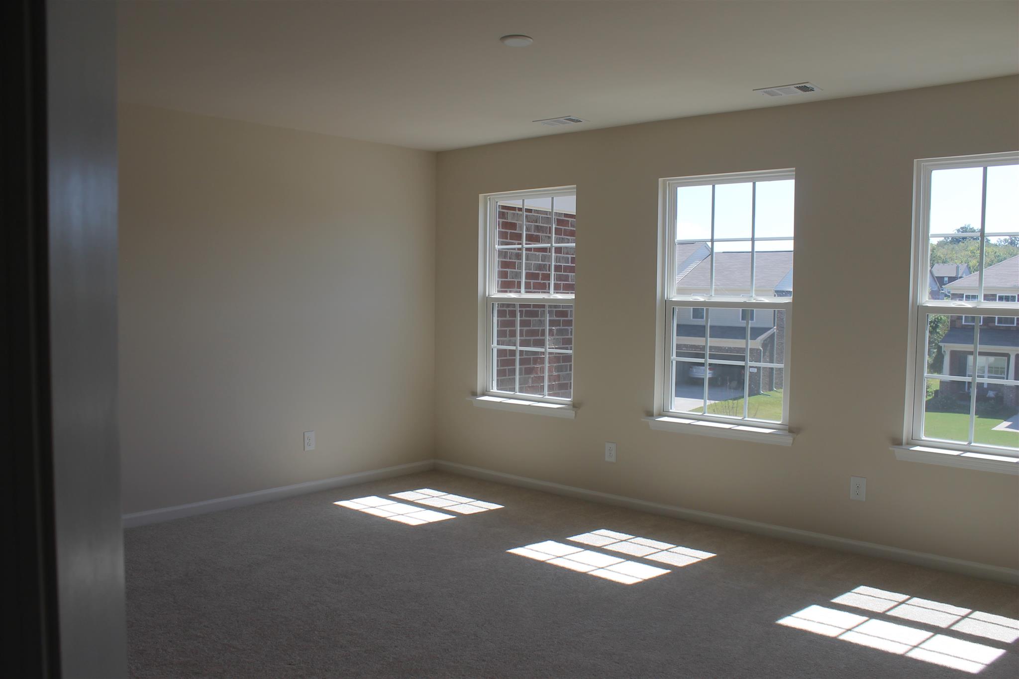 1040 Merrick Road Hendersonville, TN 37075 - Photo 8 of 10 Gallery Image 8