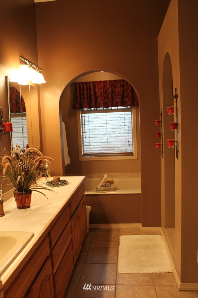 914 Cone Road Chelan, WA 98816 - Photo 19 of 25 Gallery Image 19