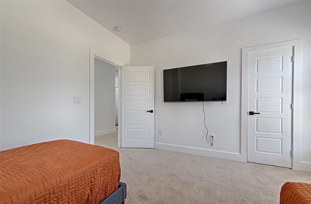 3319 Wake Street Dallas, TX 75212 - Photo 27 of 38