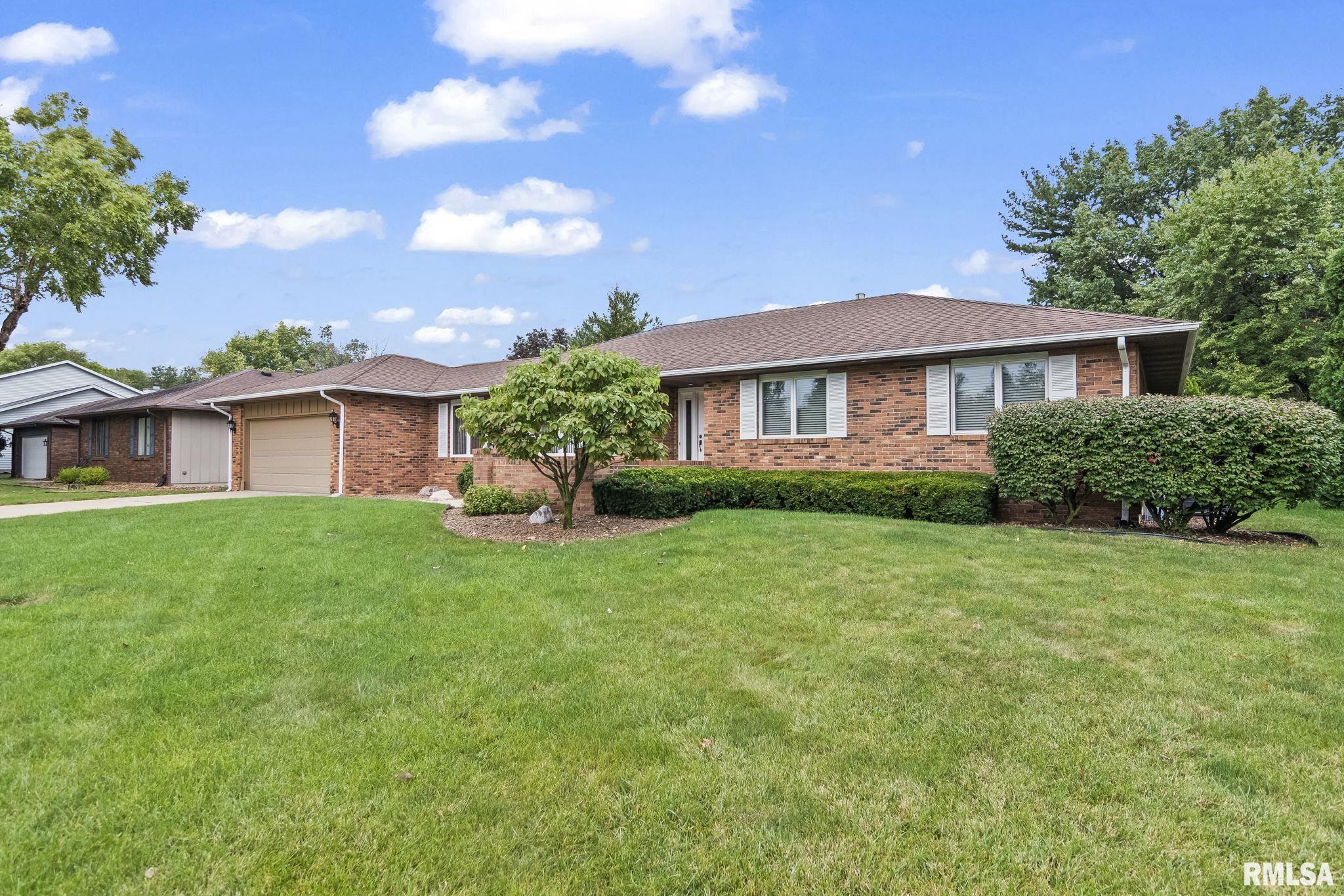 2909 Mill Point Court Springfield, IL 62704 - Photo 3 of 42 Gallery Image 3