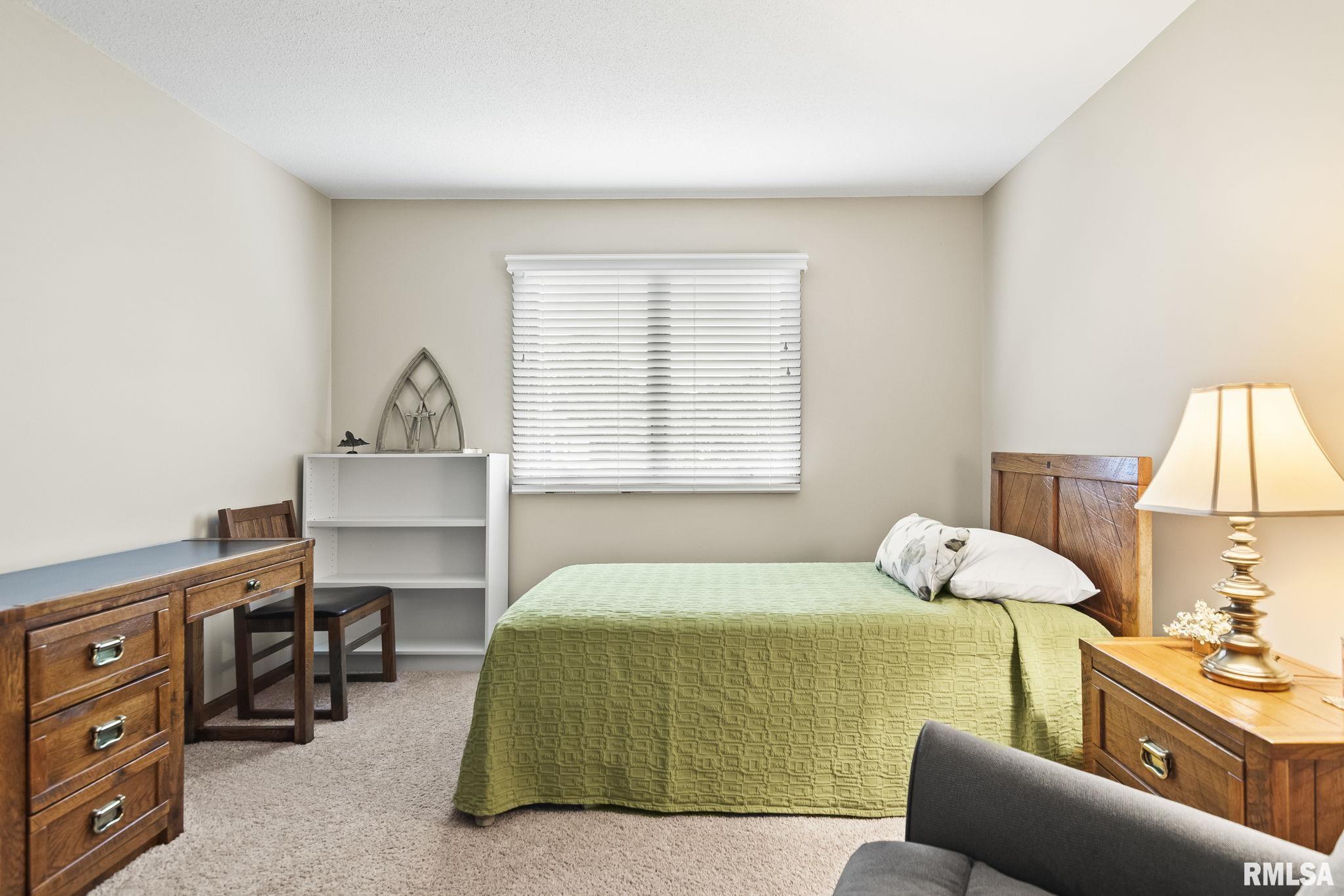 2909 Mill Point Court Springfield, IL 62704 - Photo 32 of 42 Gallery Image 32