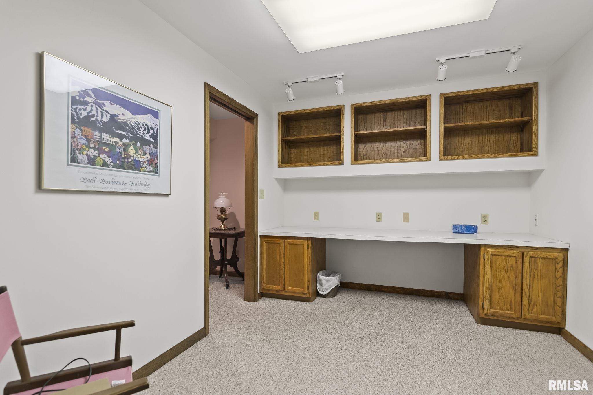 2909 Mill Point Court Springfield, IL 62704 - Photo 33 of 42 Gallery Image 33