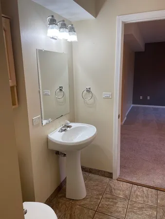 $2,000 | 1523 Golden Oak Drive, Woodstock, IL 60098