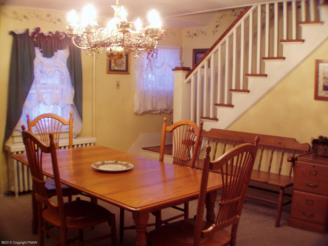 13 Pocono Road Mount Pocono, PA 18344 - Photo 7 of 16 Dining room with staircase to 2nd fl