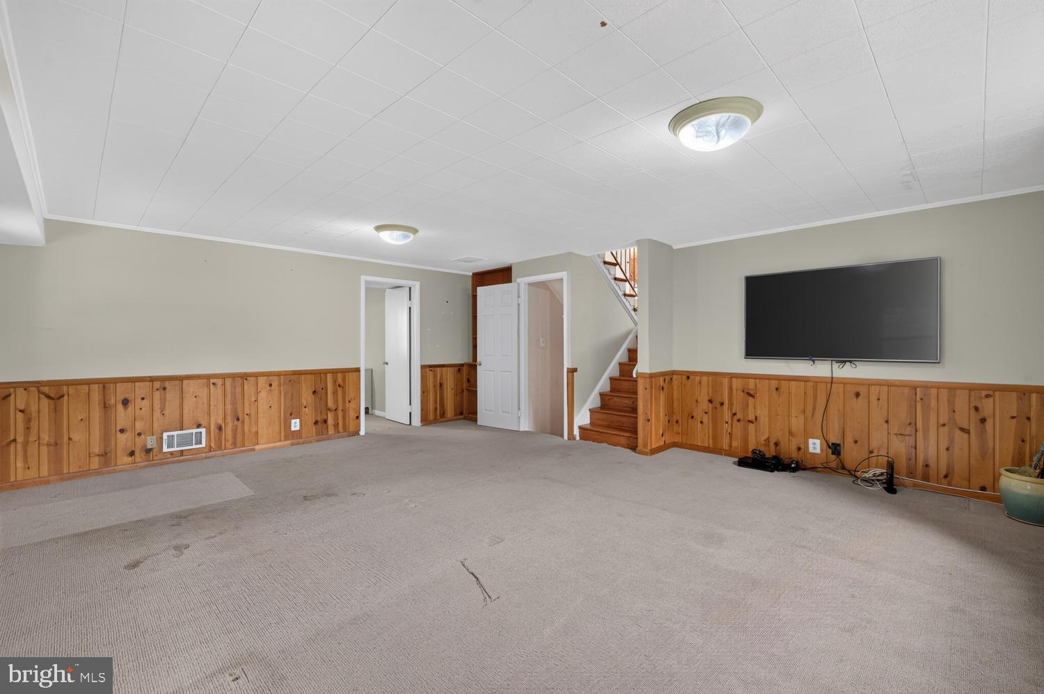 7011 Sea Cliff Road McLean, VA 22101 - Photo 23 of 37 Lower Level Family Room