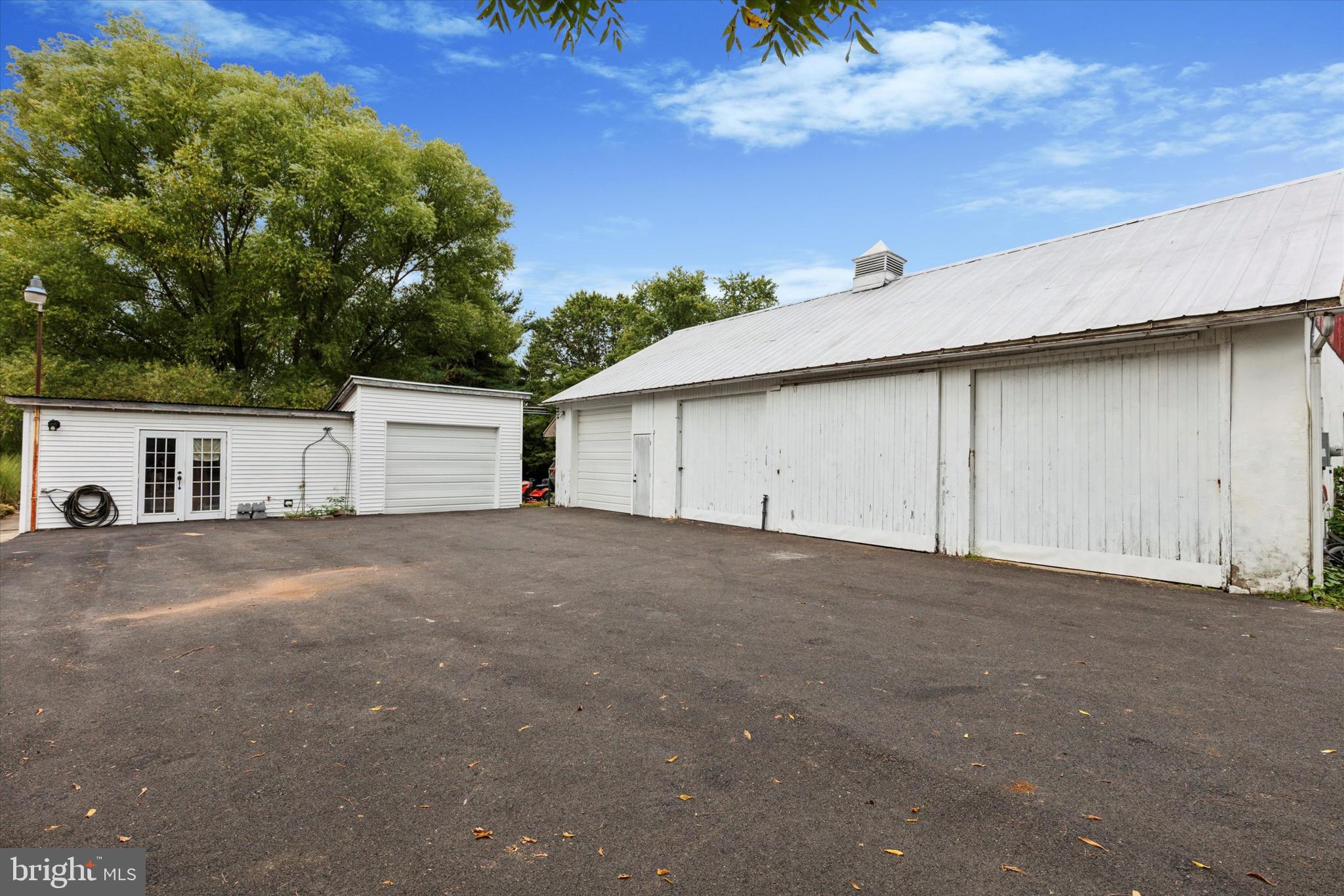 From L to R: Studio, single garage, 4 car barn