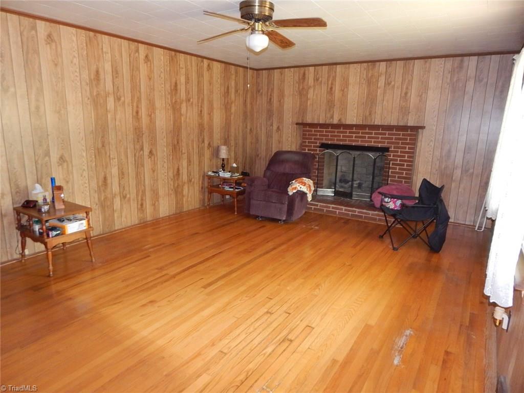 4924 Haynes Road Jonesville, NC 28642 - Photo 3 of 15 Gallery Image 3