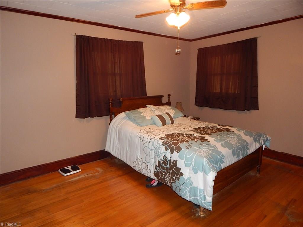 4924 Haynes Road Jonesville, NC 28642 - Photo 8 of 15 Gallery Image 8