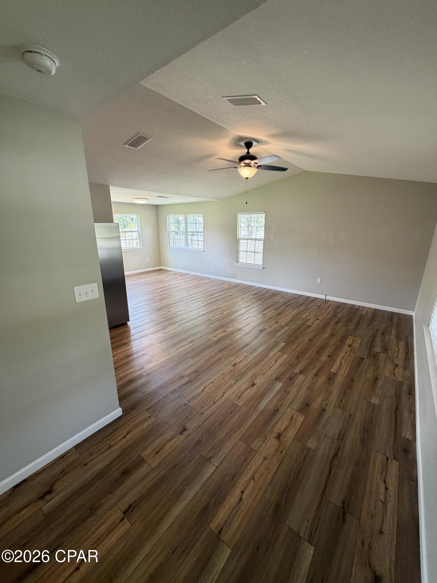 6601 Grande Oak Loop Grand Ridge, FL 32442 - Photo 7 of 24 Gallery Image 7