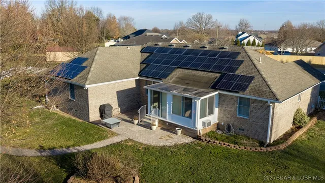 $275,000 | 738 J J Robert Circle, Lebanon, MO 65536