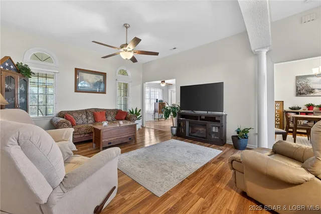 $275,000 | 738 J J Robert Circle, Lebanon, MO 65536