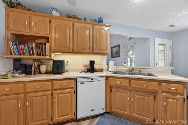 $275,000 | 738 J J Robert Circle, Lebanon, MO 65536