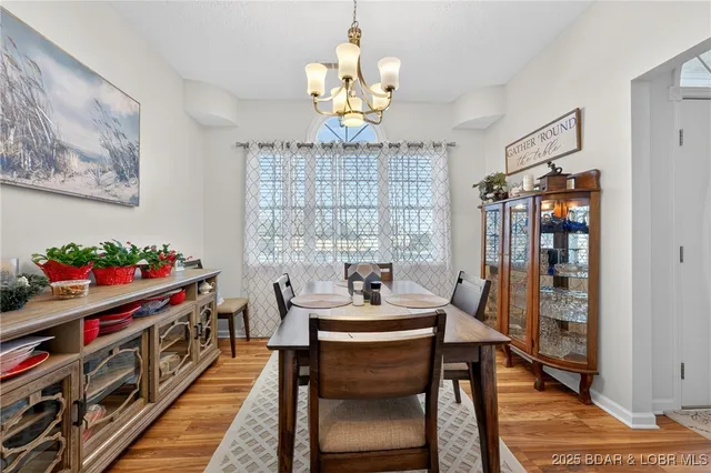 $275,000 | 738 J J Robert Circle, Lebanon, MO 65536