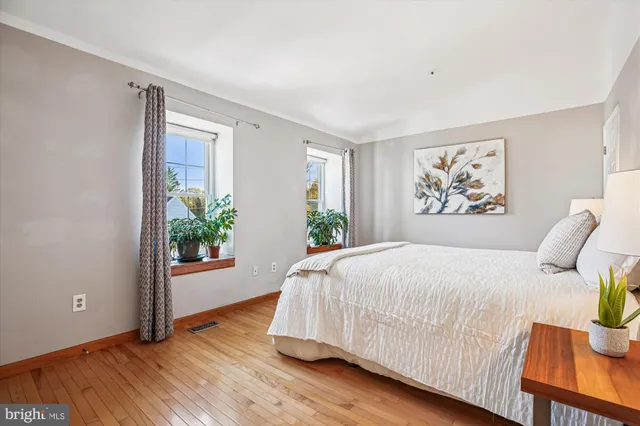 $479,000 | 30 Spring Street, Gaithersburg, MD 20877