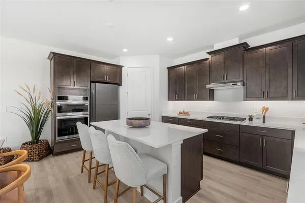 $549,870 | 810 Emerald Grv Drive, Apopka, FL 32703