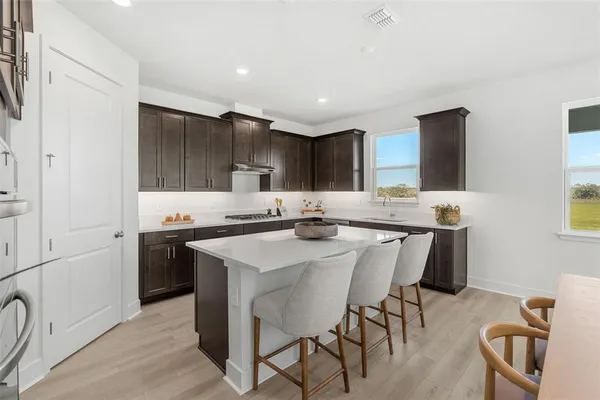 $549,870 | 810 Emerald Grv Drive, Apopka, FL 32703