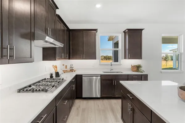 $549,870 | 810 Emerald Grv Drive, Apopka, FL 32703