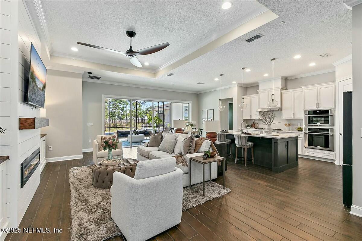 603 Rio Del Norte Road St. Augustine, FL 32095 - Photo 14 of 58 Family Room to Kitchen