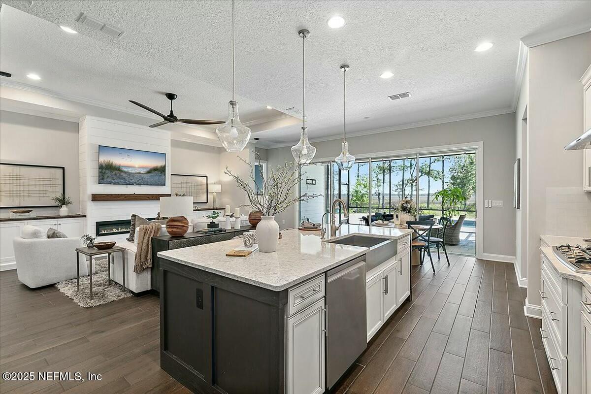 603 Rio Del Norte Road St. Augustine, FL 32095 - Photo 19 of 58 Kitchen to Family Room