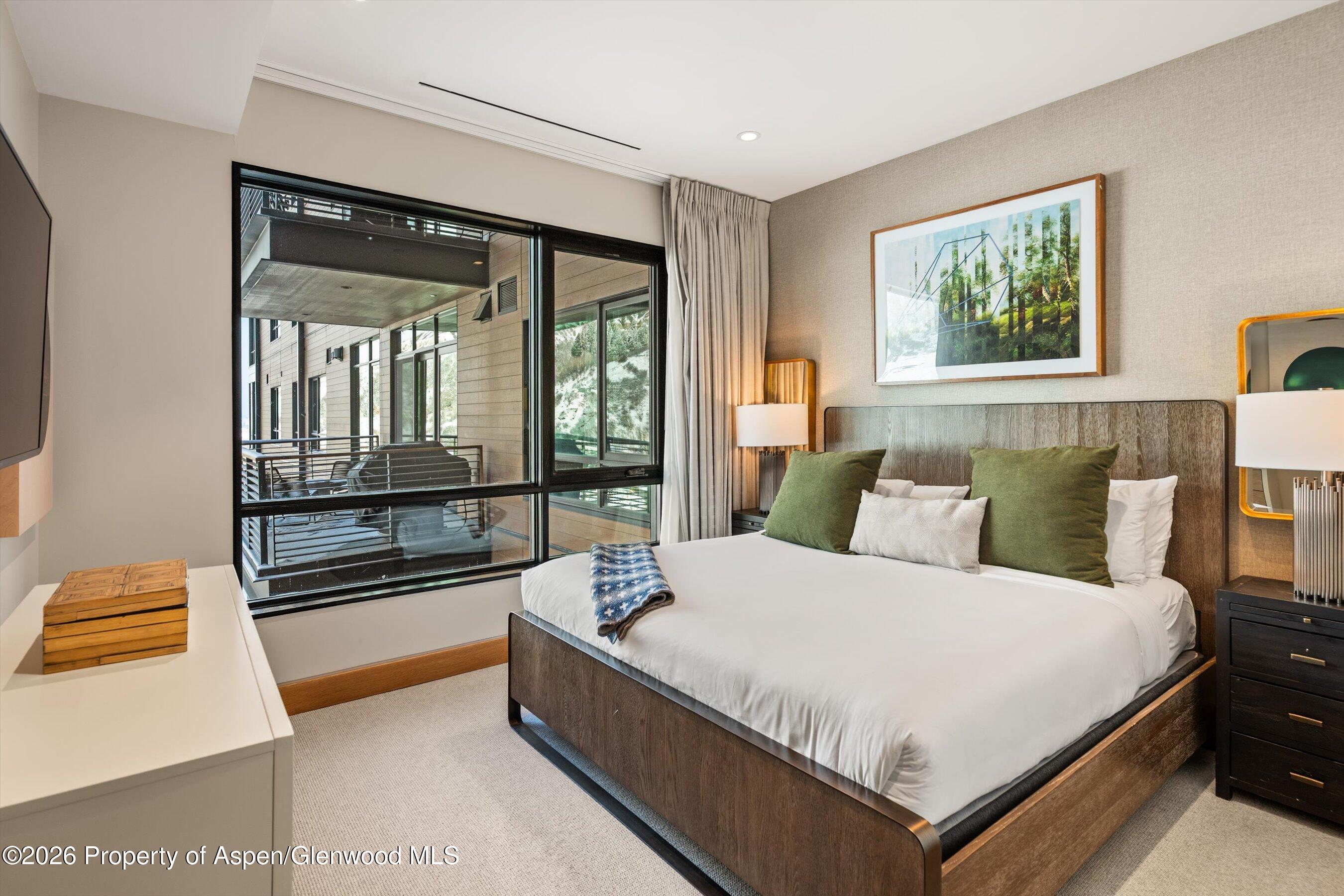 77 Wood Road, Unit 40301 Snowmass Village, CO 81615 - Photo 13 of 20 17-77WoodRd#403_26010917