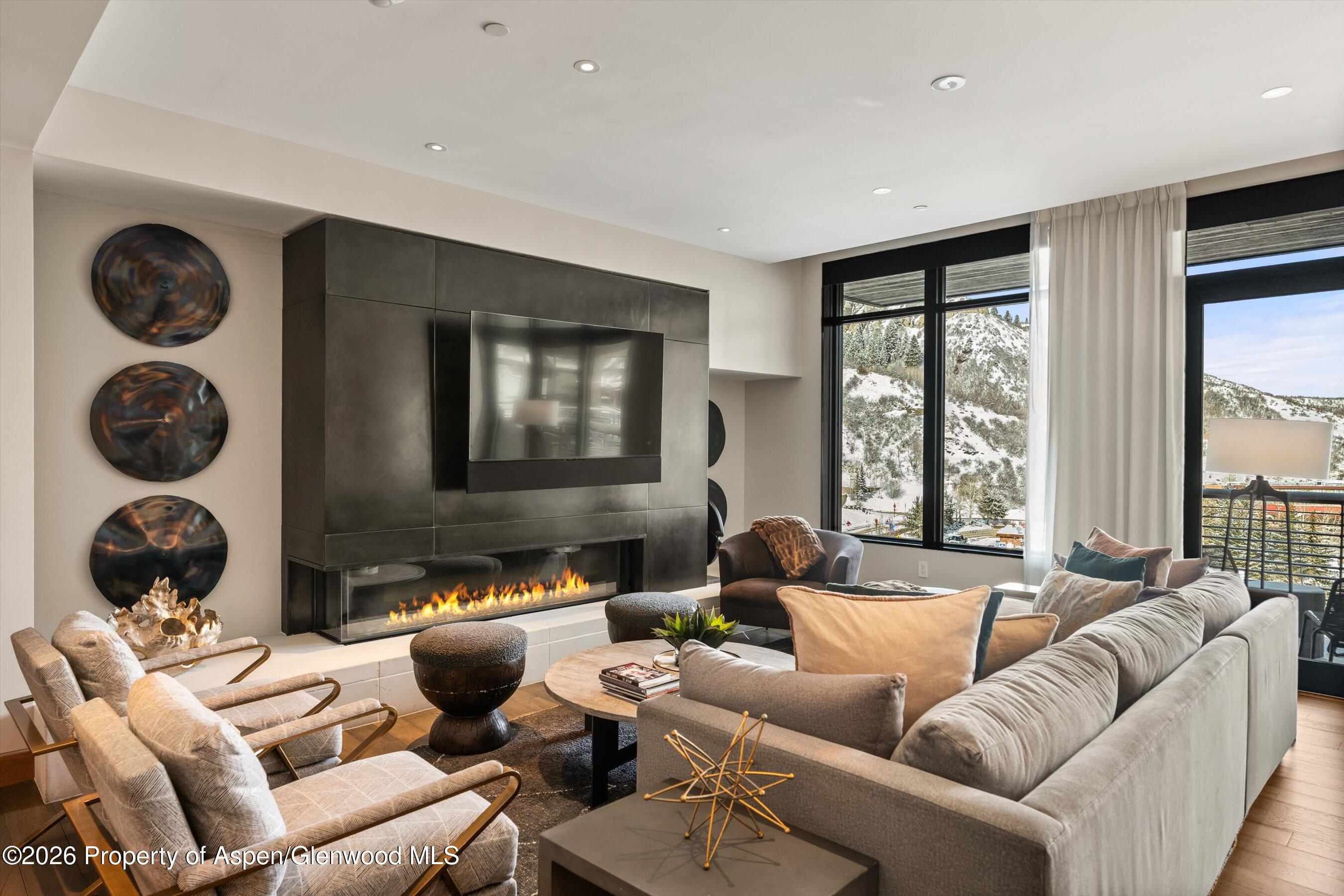 77 Wood Road, Unit 40301 Snowmass Village, CO 81615 - Photo 3 of 20 06-77WoodRd#403_26010906