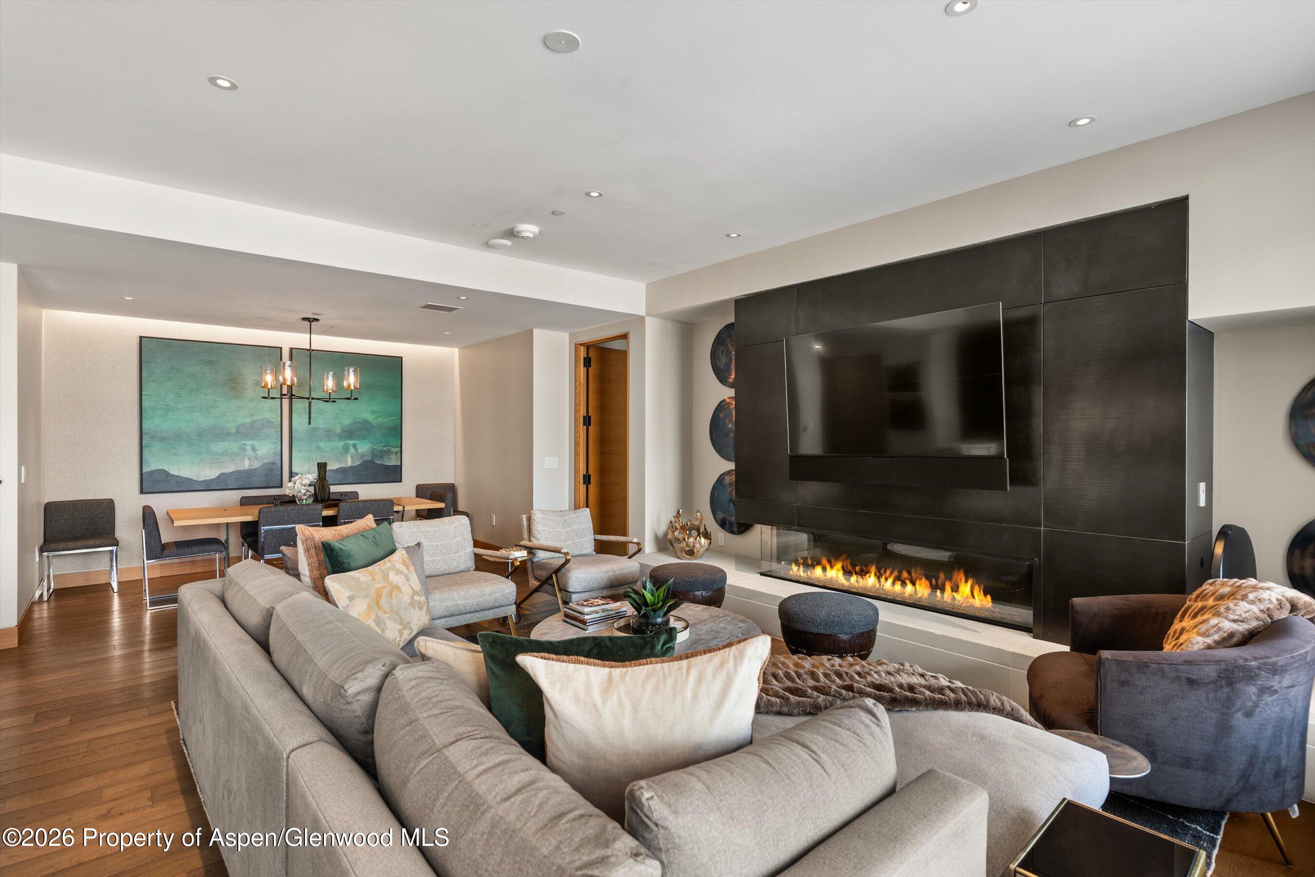 77 Wood Road, Unit 40301 Snowmass Village, CO 81615 - Photo 4 of 20 07-77WoodRd#403_26010907