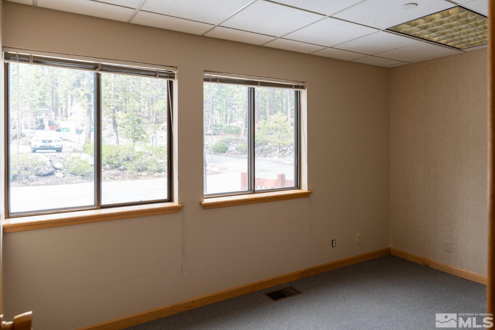 889 Alder Avenue, Unit 201 Incline Village, NV 89451 - Photo 8 of 8 an empty room with a window