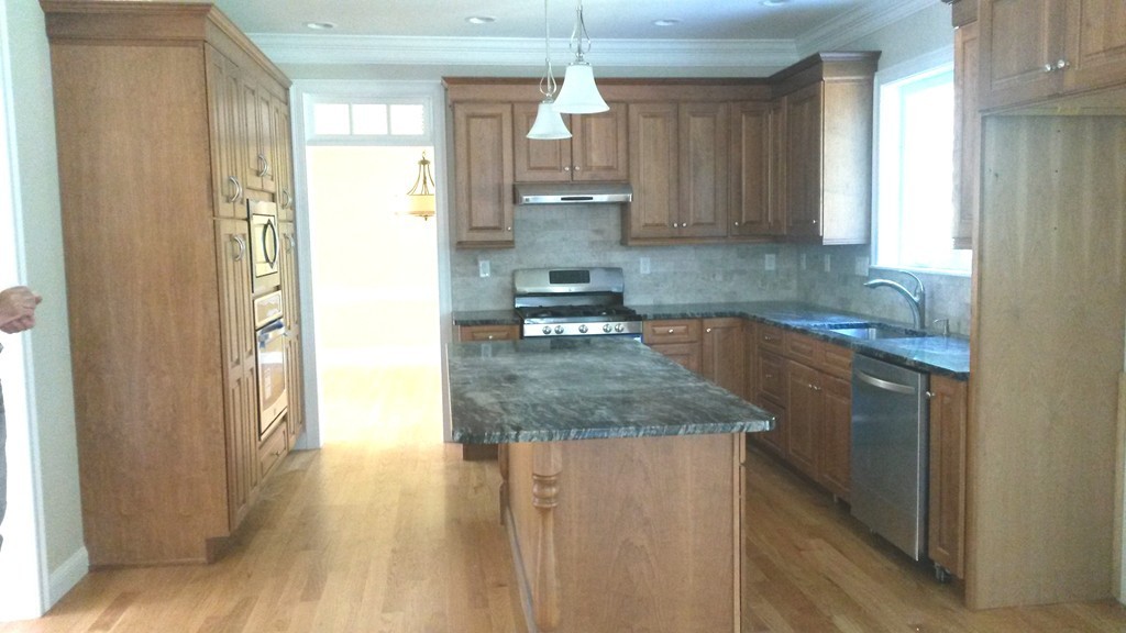 10 Maryvale Road Burlington, MA 01803 - Photo 5 of 14 Gallery Image 5
